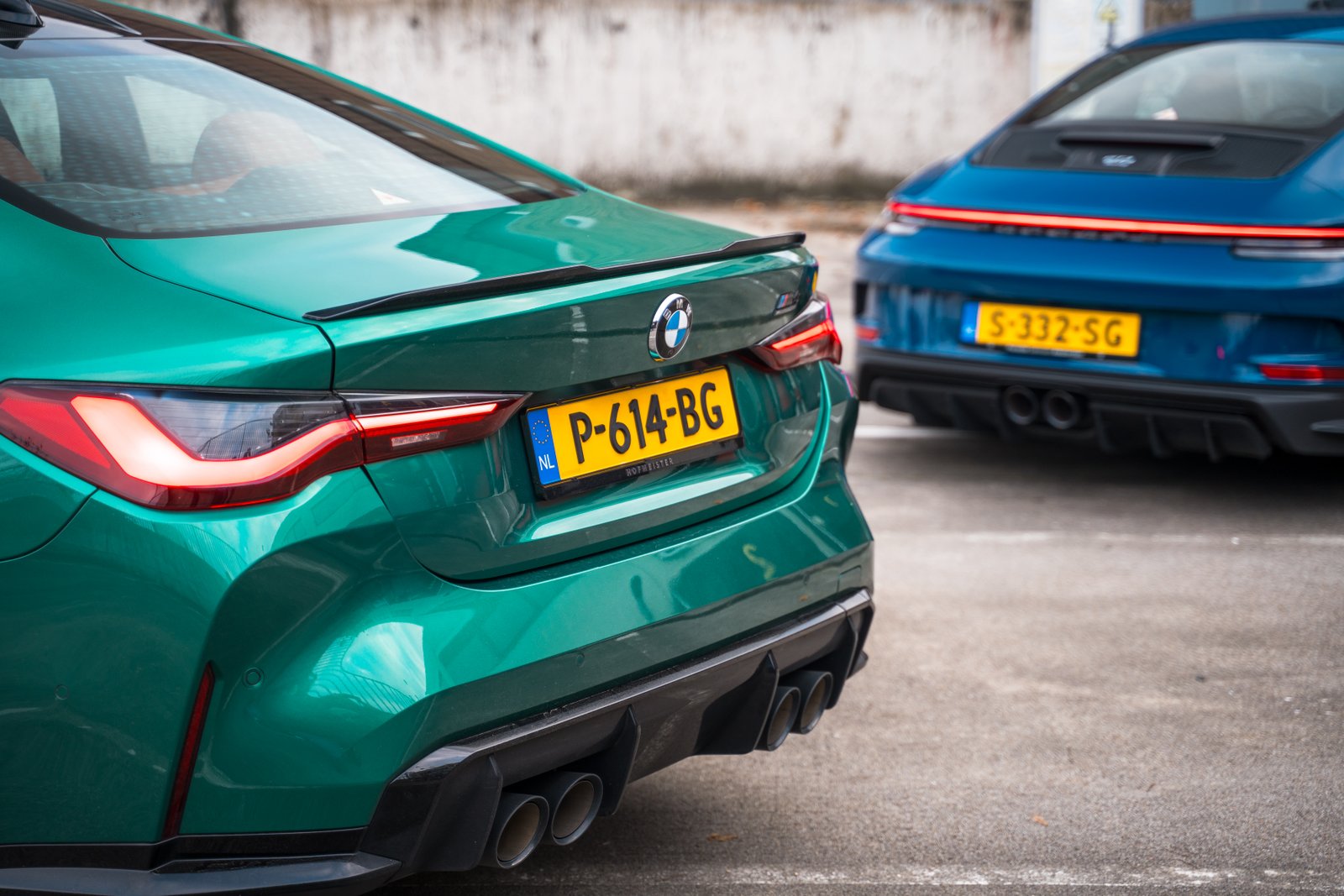 Rear shot of both GT3 Touring and BMW M4